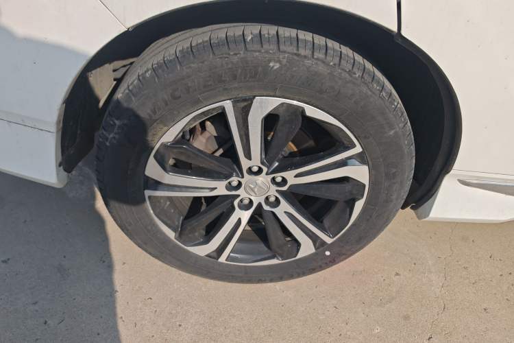 Used Honda UR-V 2017 370TURBO 2WD Prestige Edition China V Exterior 5