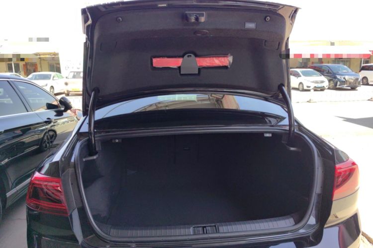 Used Volkswagen Magotan 2020 330TSI DSG Luxury Edition Trunk