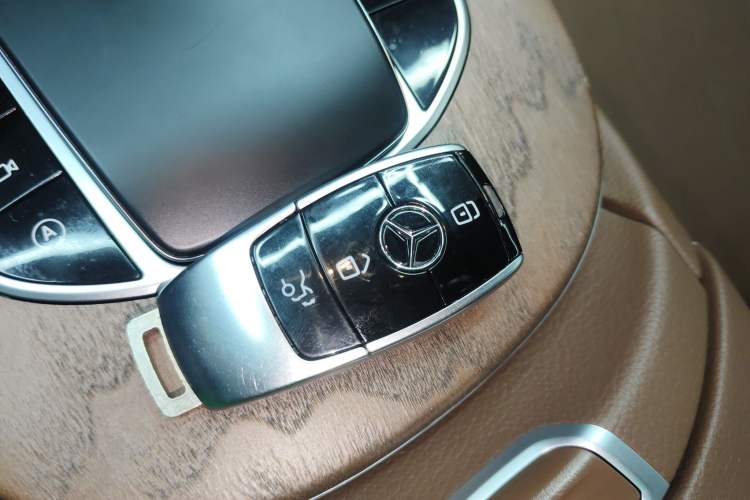 Used Mercedes-Benz E-Class 2022 Revised Version E 300 L Fashion Edition Vehicle Key