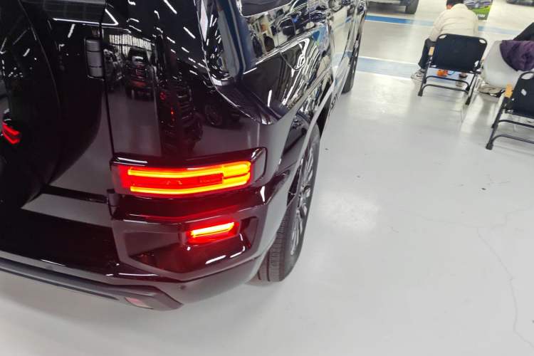 Used Tank 700 New Energy 2024 Hi4-T Extreme Edition Exterior 3