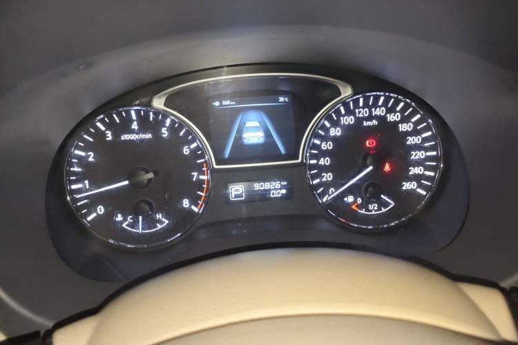 Used Nissan Teana 2013 2.5L XL-NAVI Luxury Edition Odometer Close Up