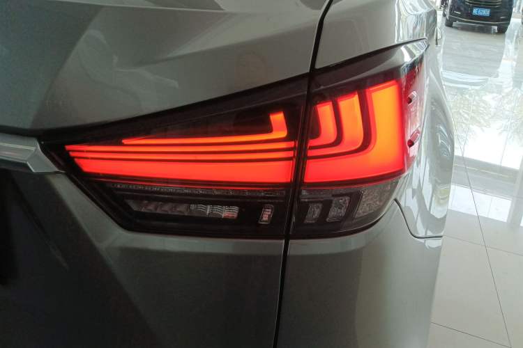 Used Lexus RX 2020 Revised Version 300 Two-Wheel Drive Elite Edition
