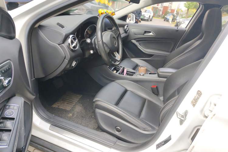 Used Mercedes-Benz GLA 2017 GLA 200 Fashion Model
