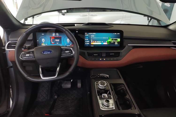 Used Ford Equator New Energy 2025 Luxury Plus Version Center Console