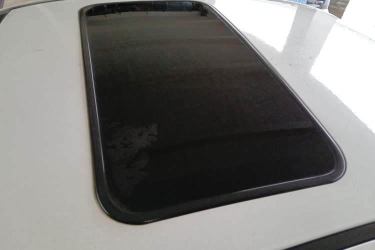 Used CHANGAN Alsvin V7 2015 1.6L Automatic Fun Model China IV Standard
