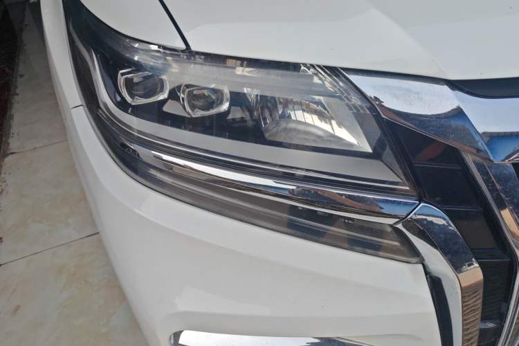 Used Honda Elysion 2016 2.4L Classic Edition Right Front Headlight