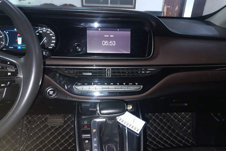 Used GAC Trumpchi M6 2019 270T Automatic Luxury Edition (7-seater) China V Standard