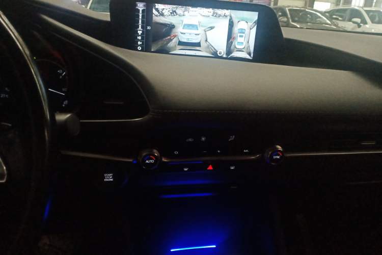 Used Mazda 3 Axela 2023 2.0L Automatic ZhiXuan Edition
