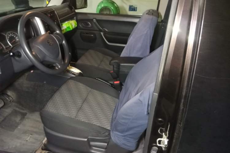 Used Suzuki Jimny 2015 1.3 AT JLX
