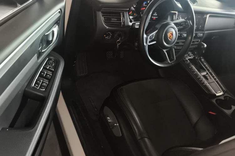 Used Porsche Macan 2018 Macan 2.0T