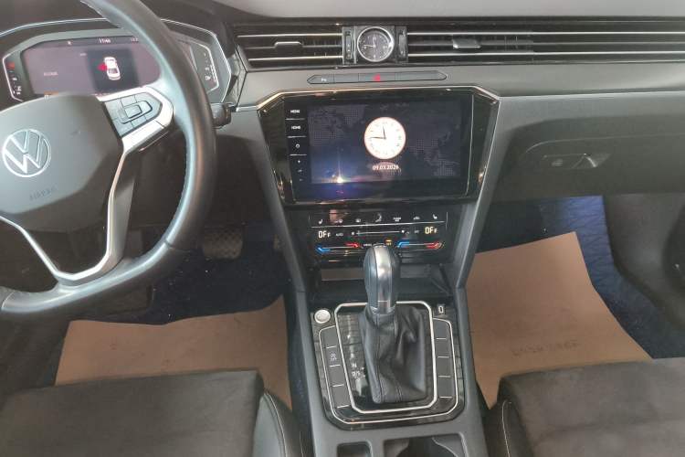 Used Volkswagen Magotan 2020 330TSI DSG Luxury Edition Audio And AC Panel