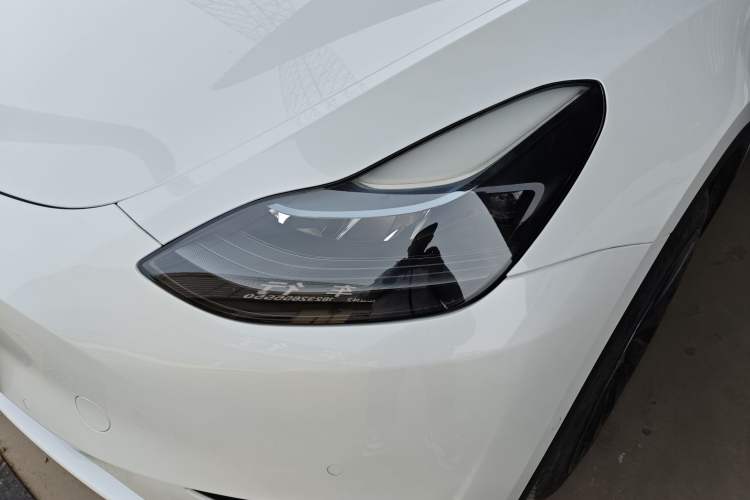 Used Tesla Model Y 2022 Rear-Wheel-Drive Version

