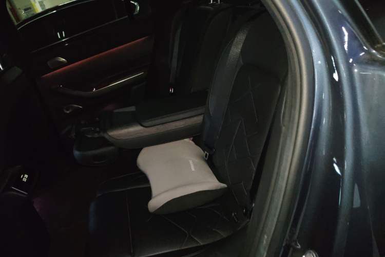 Used Nio ES7 2022 100kWh First Edition Left Rear Seat