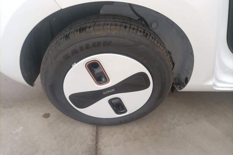 Used CHANGAN NEVO Lumin 2026 Model Treasure Edition 205km Passionate Beige Ningde Right Rear Wheel Hub