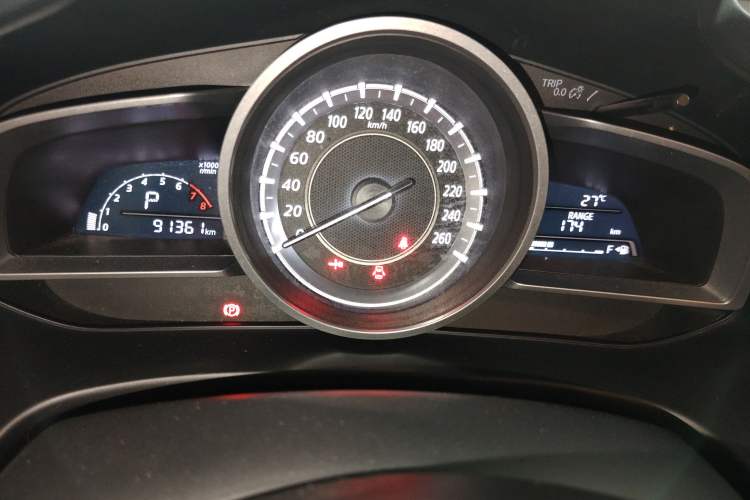 Used Mazda CX-4 2016 2.0L Automatic 2WD Blue Sky Luxury Edition
