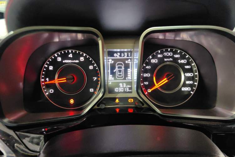 Used Zotye Domy X5 2015 1.5T Manual Luxury Model China V Standard