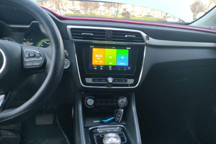 Used MG EZS Electric 2019 E-Plus Edition Audio And AC Panel