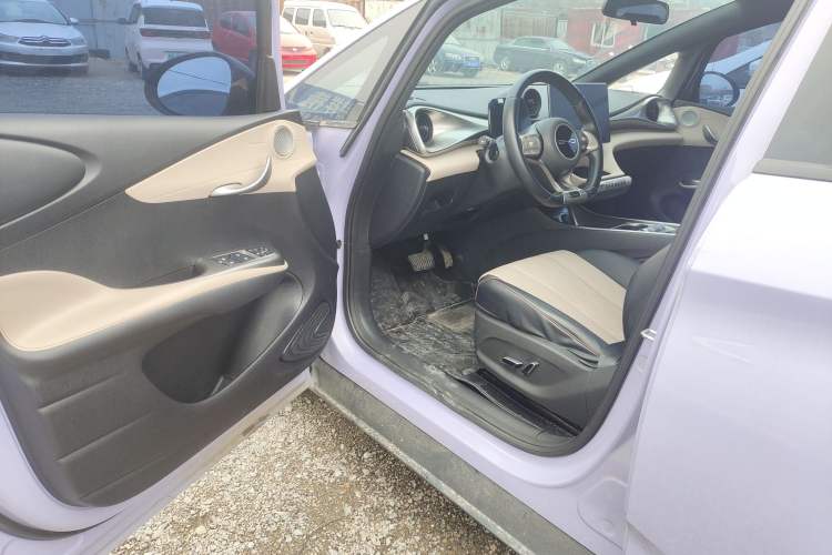 Used BYD Dolphin 2023 420 km Free Version
