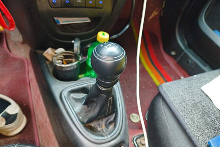 Used JAC Group Yueyue 2012 CROSS 1.0L Comfort Model
