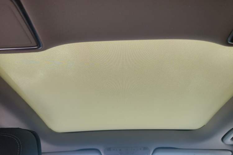 Used Mercedes-Benz C-Class 2015 Revised C 200 L Sport Edition Headliner