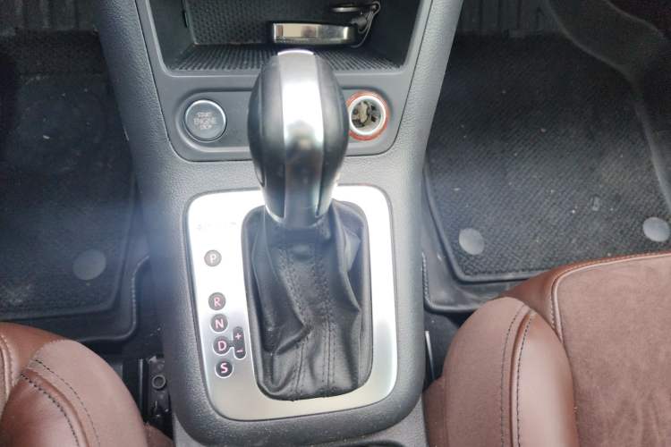 Used Volkswagen Tiguan 2015 2.0 TSI Automatic All-Wheel Drive Flagship Edition