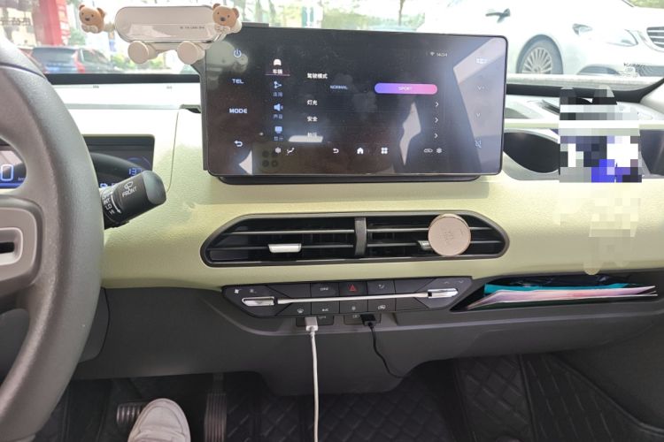 Used Geely Galaxy Panda 2023 Panda Mini 200km Endurance Bear
