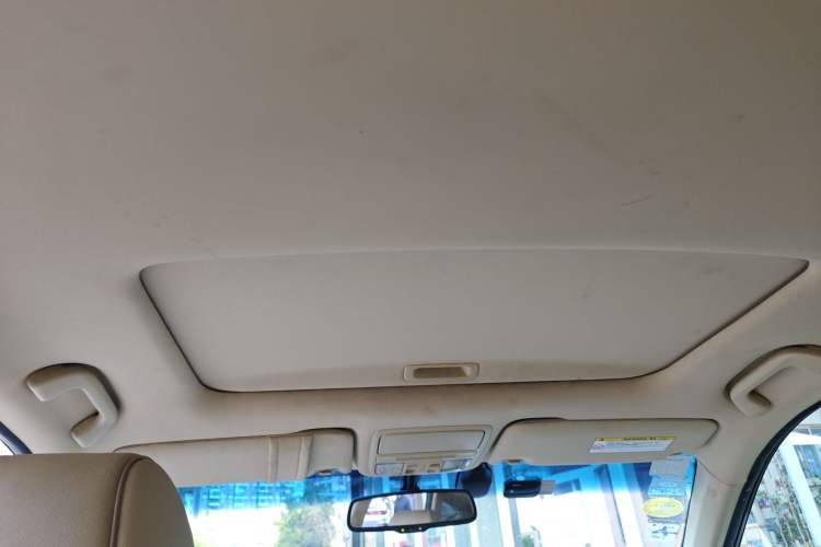 Used Honda Crosstour 2012 2.4L Luxury Edition Headliner