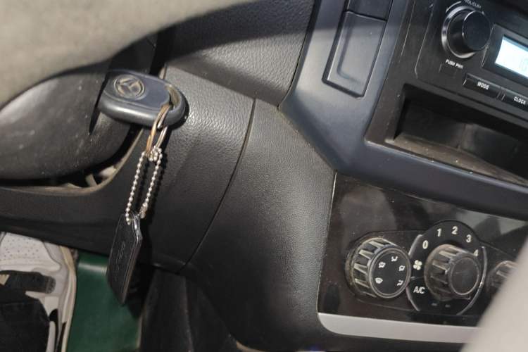 Used HYOSOW H2 2016 H2E 1.5L Classic Model BJ415A
