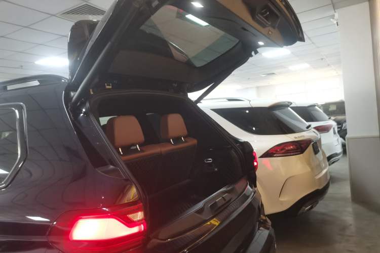 Used BMW X7 2021 xDrive40i Luxury M Sport Package