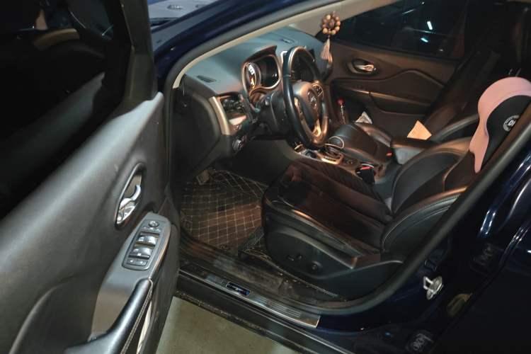 Used Jeep Cherokee 2016 2.4L Leading Edition