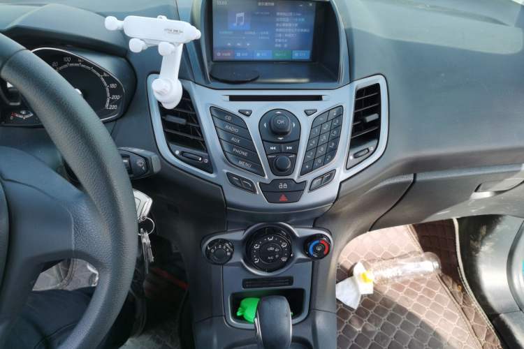 Used Ford Fiesta 2013 Hatchback 1.5L Automatic Fashion Edition Audio And AC Panel