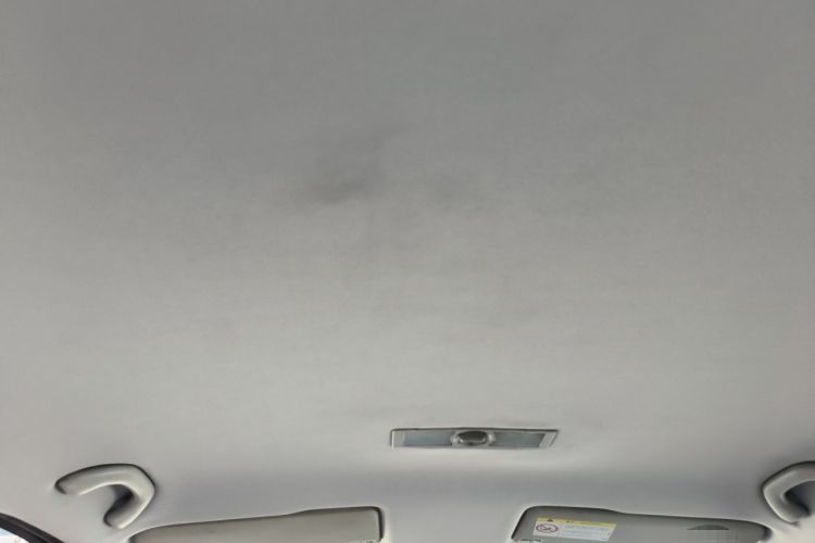 Used Volkswagen Lavida 2013 Revised Classic 1.6L Automatic Fashion Edition Headliner