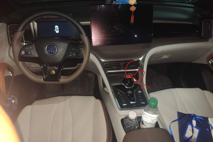 Used BYD Song Pro New Energy 2022 DM-i 110km Flagship Pro Model Center Console