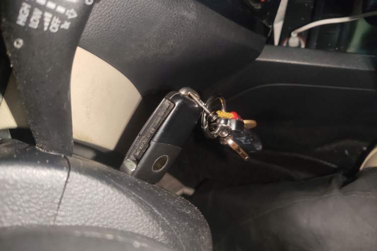 Used Volkswagen Sagitar 2012 1.6L Automatic Comfort Edition Vehicle Key