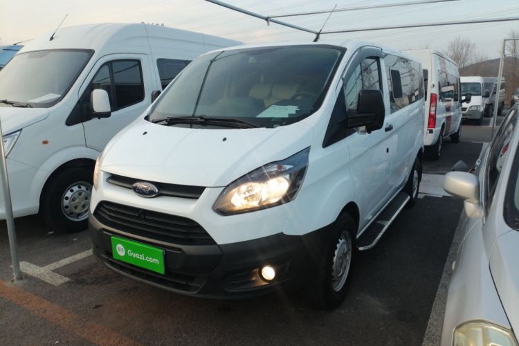 Used Ford Transit 2017 2.0T Diesel Multi-Purpose Commercial Vehicle Short Wheelbase Low Roof China V Standard