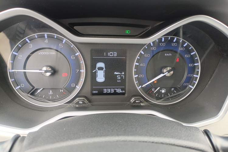 Used Geely Auto Vision X3 2019 Upgraded Model 1.5L Manual Luxury Version
