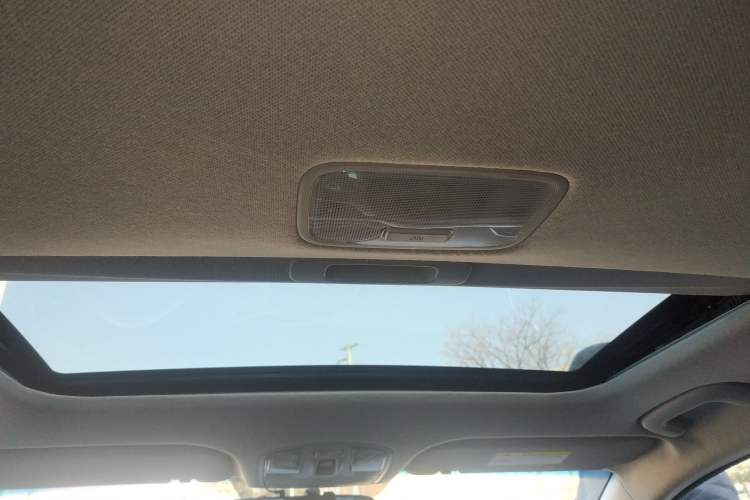 Used Hyundai Elantra (6th Generation / Lingdong) 2016 1.6L Automatic ZhiXuan – Elite Version
