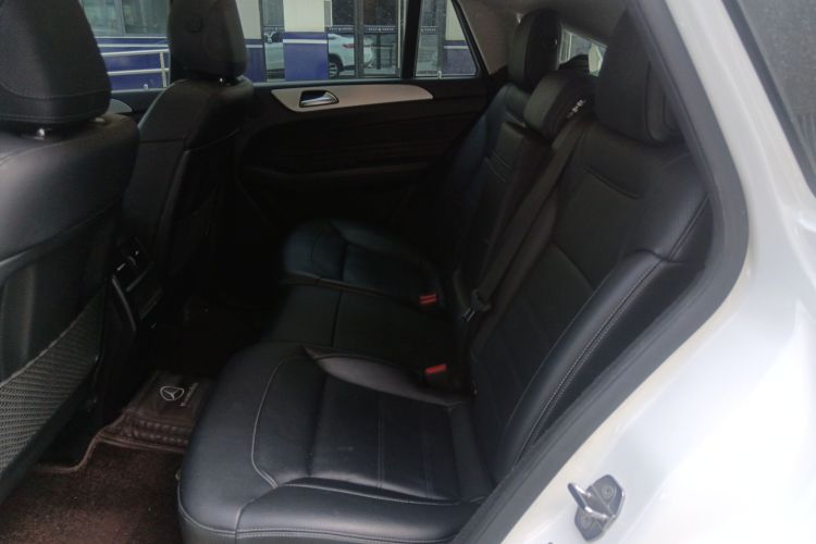 Used Mercedes-Benz GLE Coupe 2018 GLE 320 4MATIC Coupe SUV Left Rear Seat