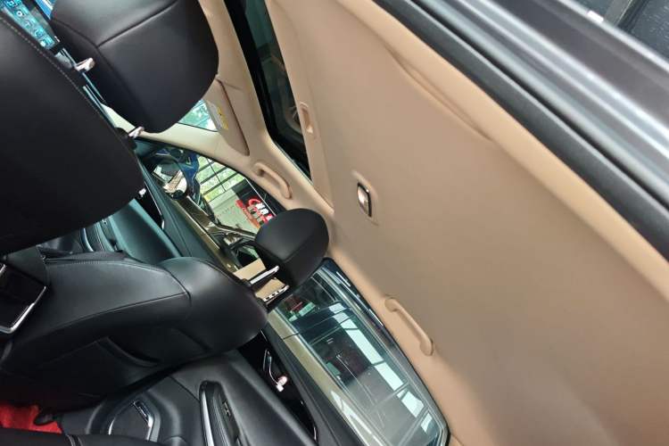 Used CHANGAN Ruicheng CC 2021 Blue Whale Edition 1.5T DCT Elite Model Headliner