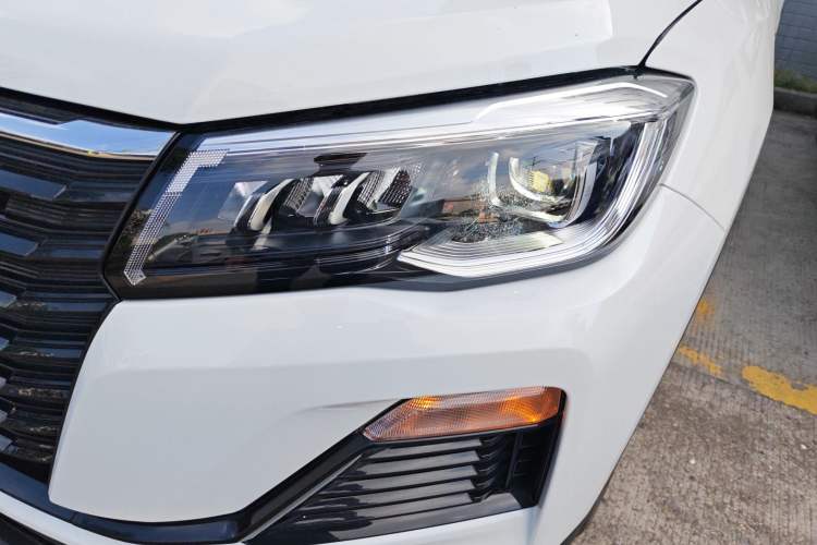 Used CHANGAN CS75 2022 Blue Whale Edition 1.5T DCT Luxury Model Left Front Headlight