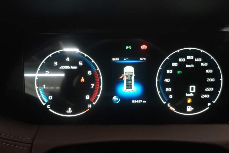 Used Geely Auto Haoyue 2022 1.8TD Automatic Prestige 7-Seater
