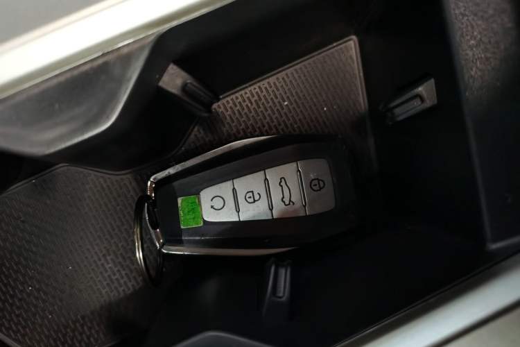 Used Geely Auto Emgrand L HiP 2024 Champion Edition 1.5TD-DHT Pro 100KM Superior Model Vehicle Key