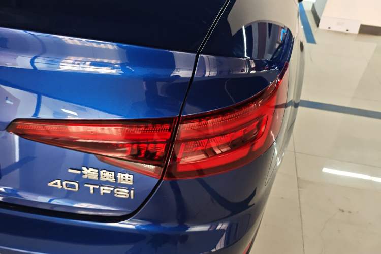 Used Audi A4L 2019 40 TFSI Fashion Edition China VI Emission Standard