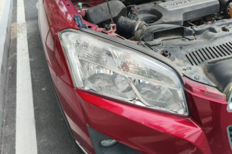 Used Chevrolet Trax 2016 1.4T Manual Two-Wheel Drive Comfort Version with Sunroof