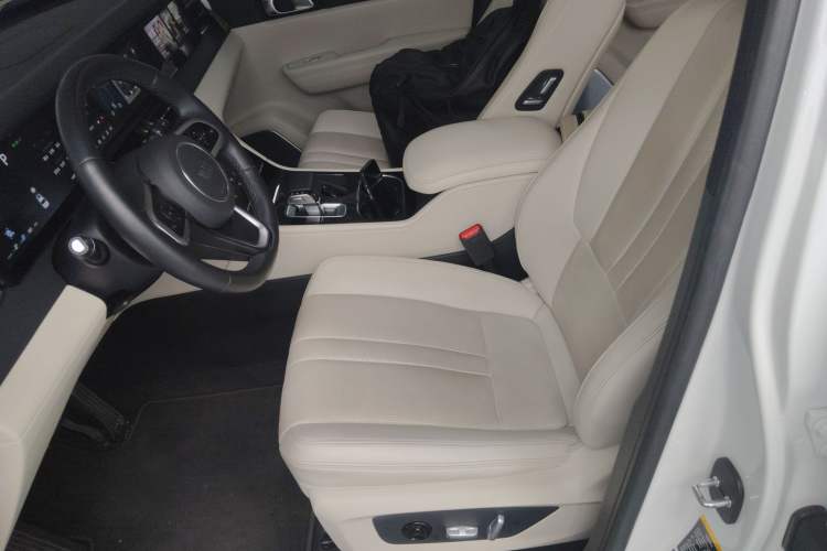 Used Li Auto ONE 2020 Extended-Range 6-Seater Version Left Front Seat