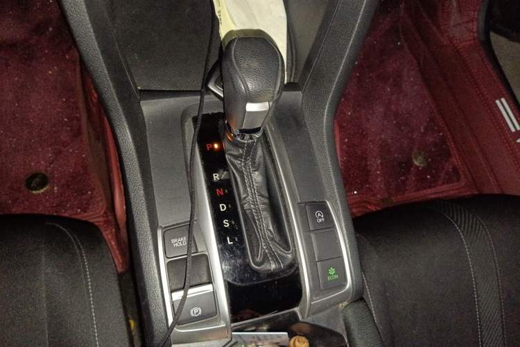 Used Honda Civic 2016 220TURBO CVT Luxury Edition
