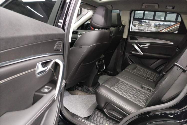 Used JETOUR X70 PLUS 2024 Champion Edition 1.5T DCT Champion MAX+ 5-seater