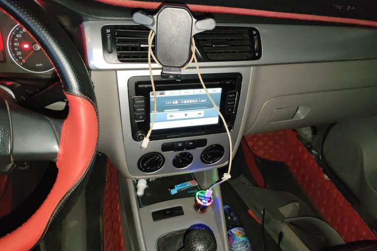 Used Volkswagen Bora 2011 1.6L Manual Fashion Edition
