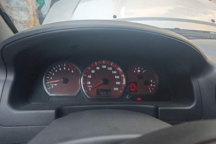 Used FORTHING Lingzhi 2014 M5 Q3 2.0L 7-seat Long-Wheelbase Comfort Version