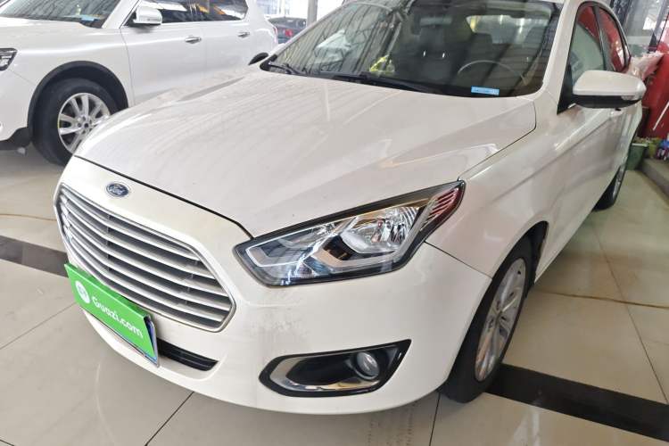 Used Ford Escort 2015 1.5L Automatic Fashion Model